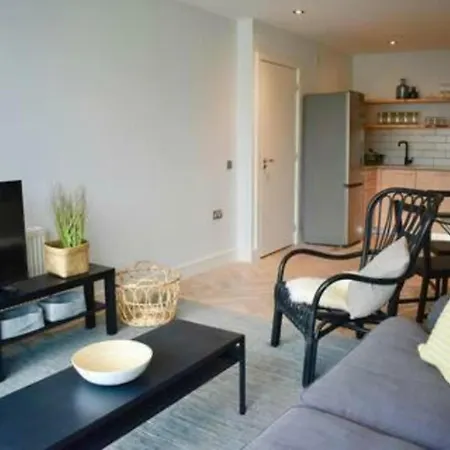 2 Bed Bright And Modern Flat In The Centre * דבלין